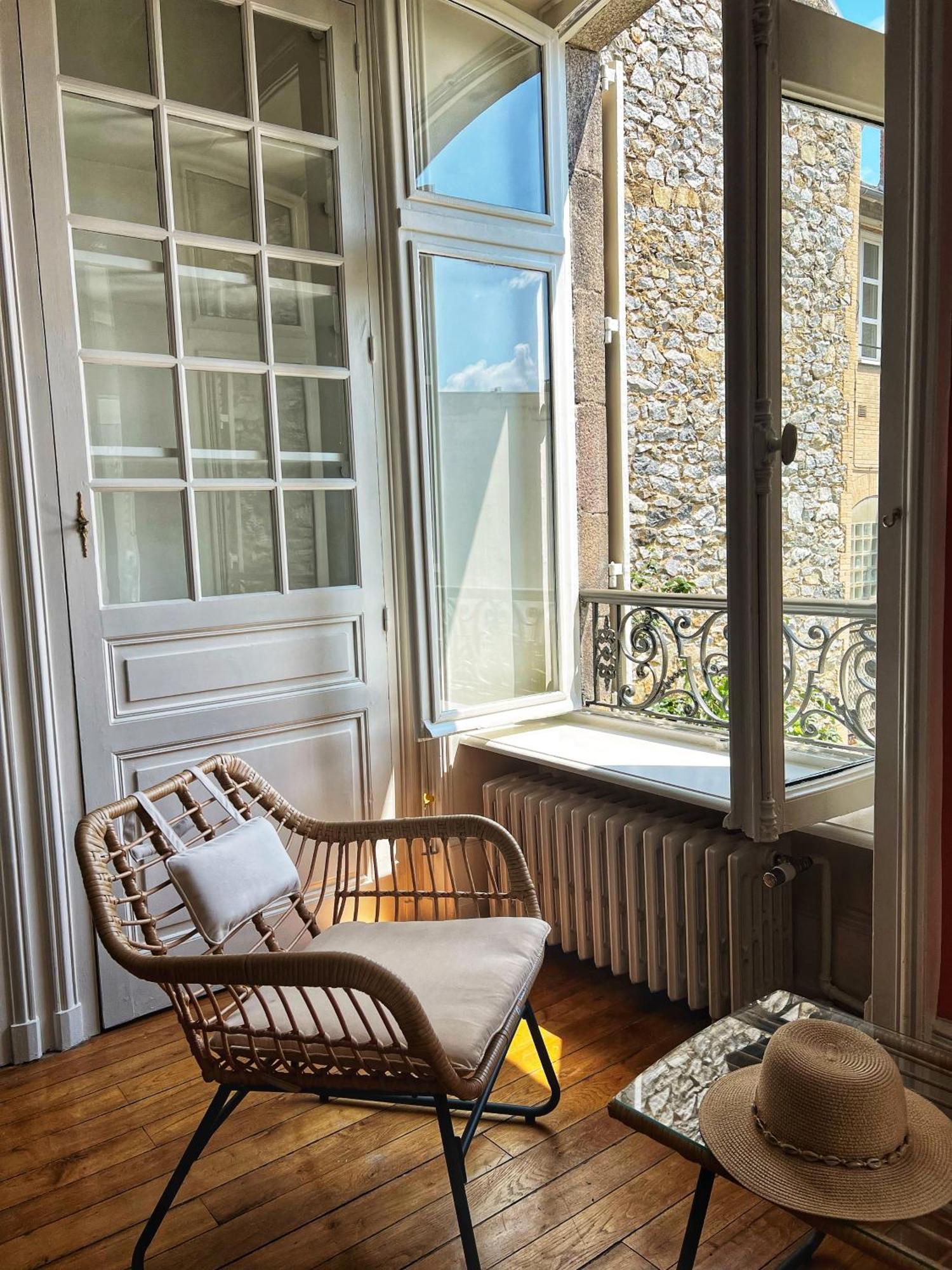 La Maison De Famille Limoges Exteriör bild